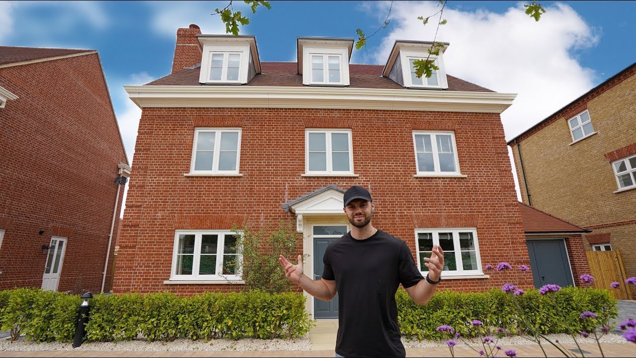 ⁣What £1,950,000 buys you in London | full new build tour