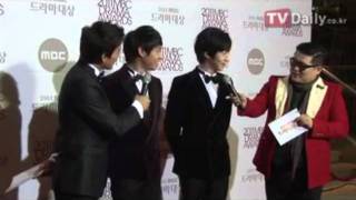 20111230 MBC Award TVDaily Yoochun red carpet English sub
