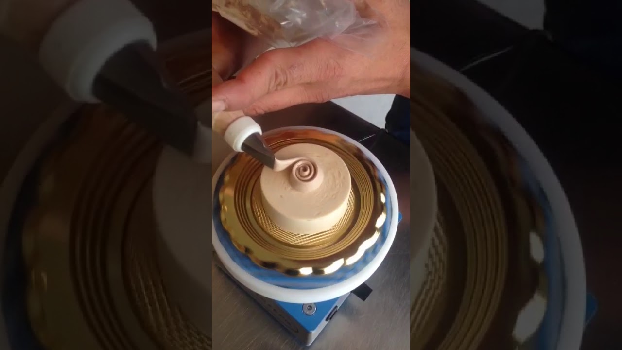 Piatto girevole per torte e dolci a velocità  variabile con rotazione  dx,sx 12v.