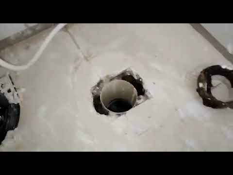 Vídeo: Os parafusos do tanque do vaso sanitário são padrão?