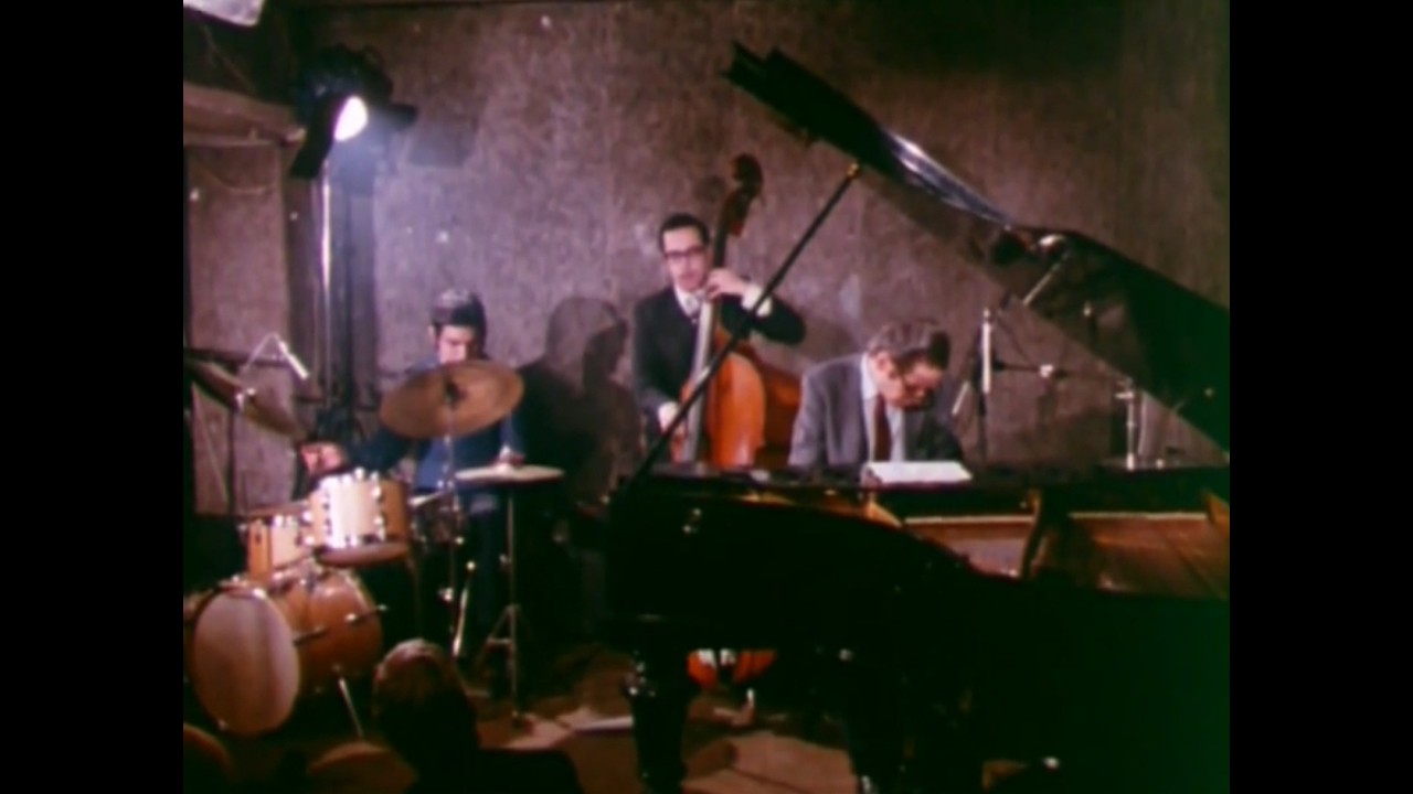 その他 bill evans swedish concert 1975 Bill Evans - Live Sweden 1970 (Full Set) [Rare] - YouTube