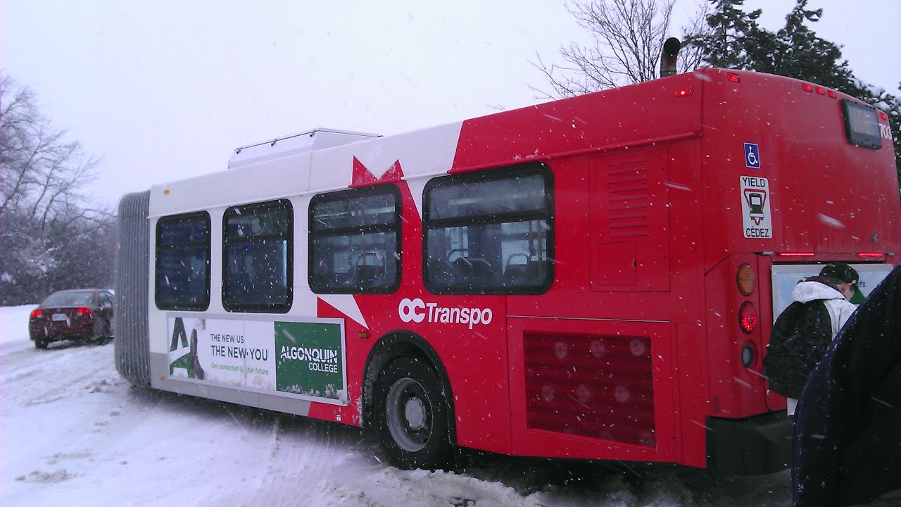 OC Transpo Bus Getting Stuck in Snow - Ottawa Snow Storm December 21st ...