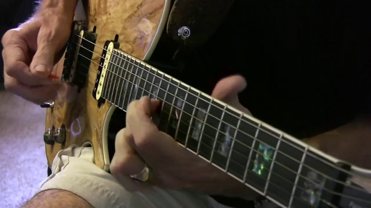 Steely Dan – GREEN EARRINGS - Guitar Solo - YouTube