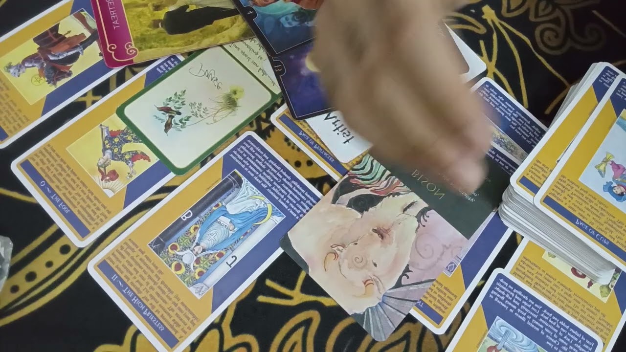 اختر كارت اكتر حاجات بيحبها فيك وبتعجبه واكتر حاجات مبيحبهاش فيك ومشاعره الحقيقيه والظاهره