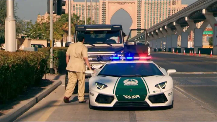 Top Gear - Richard Hammond gets stopped by a Lambo...