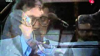 Randy Newman - Sigmund Freud's Impersonation Of Albert Einstein In America (with lyrics) - HD