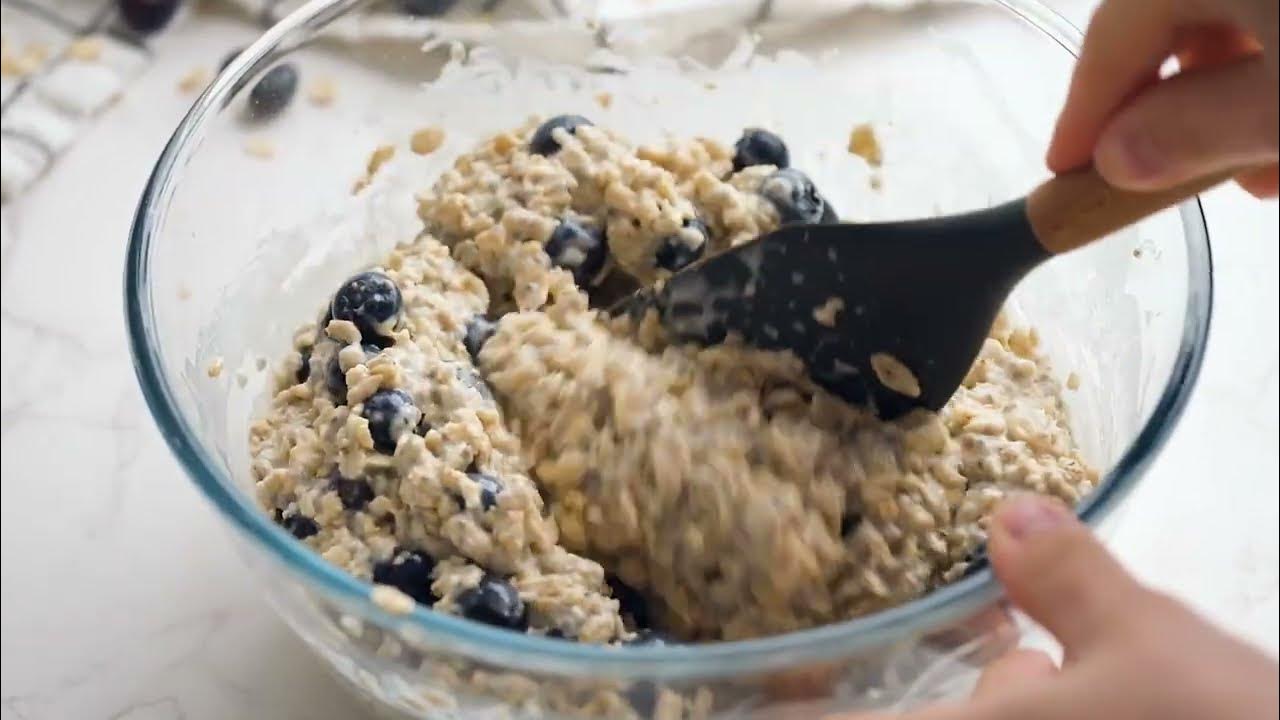 Blueberry Overnight Oats - YouTube