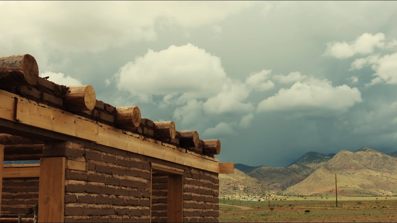 Building Adobe House Alone P.4: Framing inside walls and roof vigas