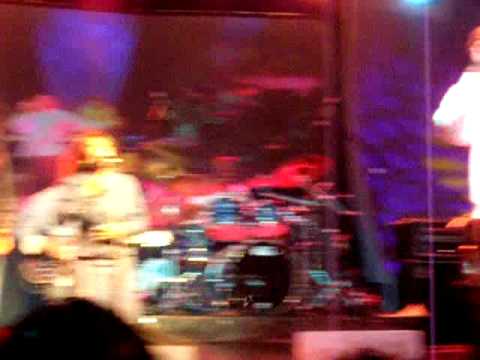 Donnie Mcclurkin-Live In Nassau, Bahamas Part 1