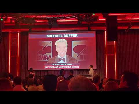 Videó: Michael Buffer bejelentette, hogy eladja védjegyét 400 millió dollárra!