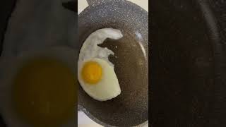 Perfect Sunny Side Up Egg #shorts #shortvideo
