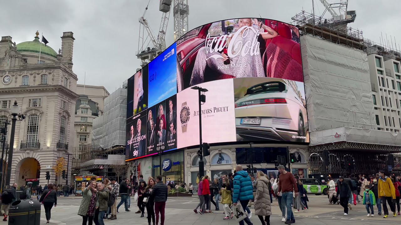 Movement: London Piccadilly Circus 2021 November