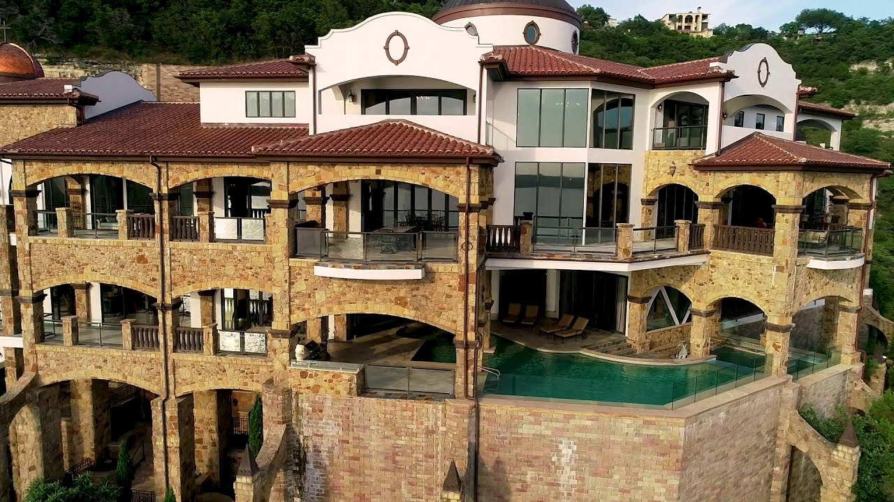 $12,999,000 Luxury Home near Lake Travis, Austin