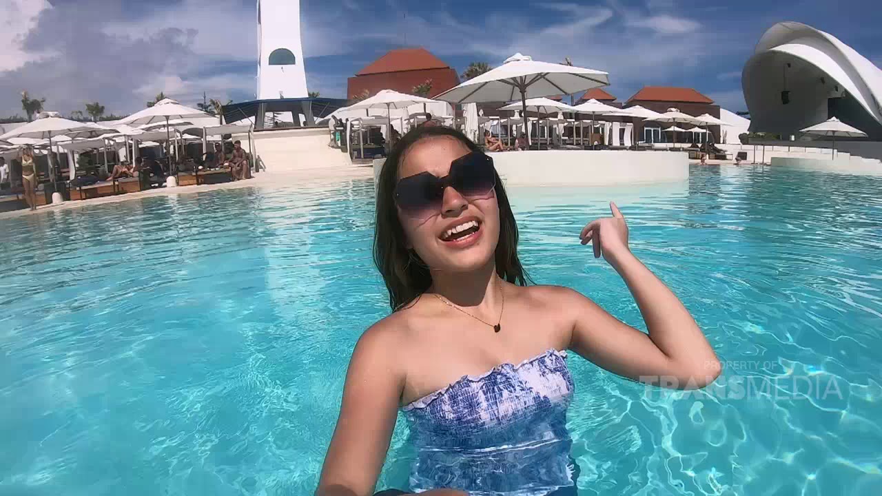 Cantiknya Nicole Bersantai di Kolam Renang dengan View Indah | CELEBRITY ON VACATION (11/4/20) P1