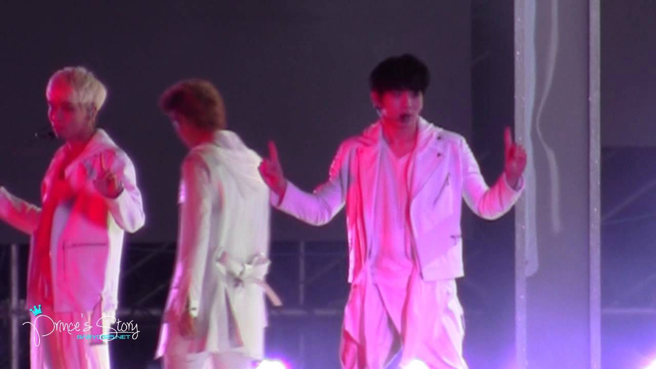 [FANCAM]131019 SMTOWN IN BEIJING SHINee lucifer