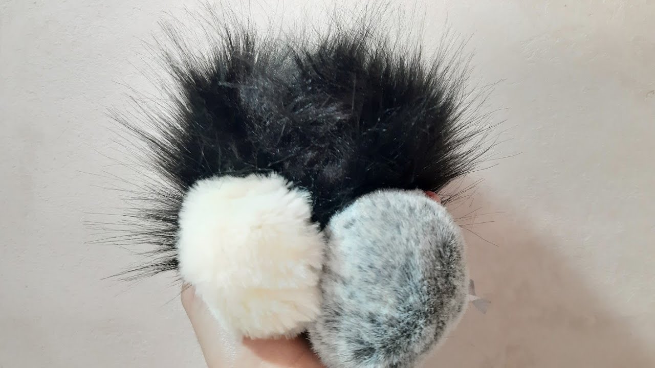 استغني عن شراء كرات الفورير ، اصنعيها بنفسك لتزين ملابسك الشتوية