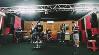 Dewa 19 - Larut cover