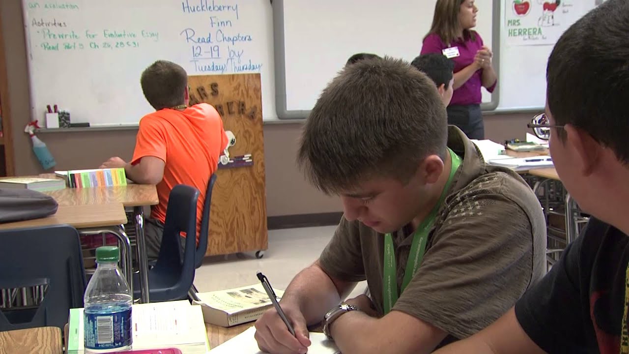 Valle Verde Early College High School is the Top Public School in El