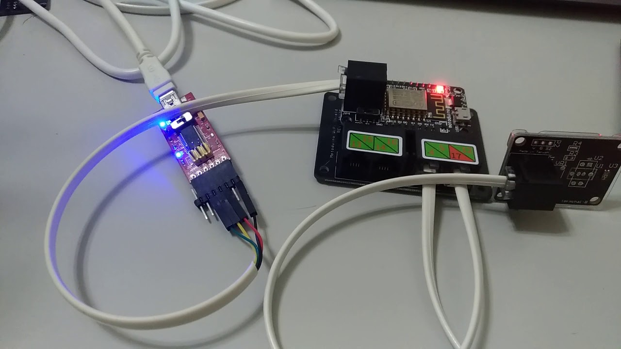 IOT = motoduino ESP8266 + ambient light + led matrix + motoblockly ...
