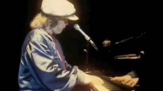 Elton John - Bennie and the Jets (Live in Russia 1979) chords