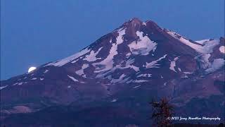 Time Lapse Moonrise on Mt  Shasta, June 30, 2023