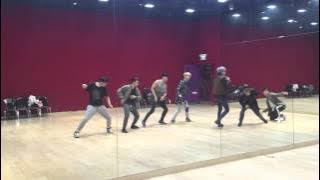 張明偉 - CROOKED (DANCE ROUTINE)