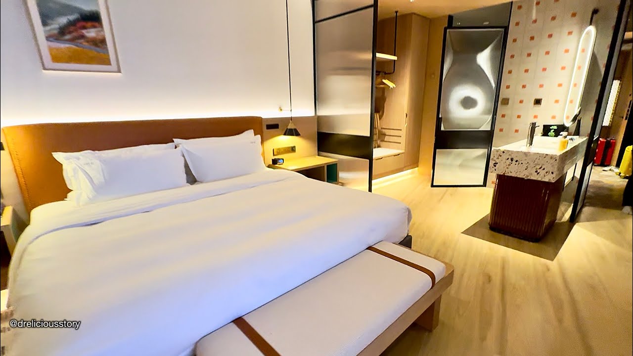 STAY AT HOLIDAY INN RESORT Kanas Hemu King Premium Room REVIEW @ 禾木布尔津县 喀纳斯 KANAS Xinjiang CHINA新疆中国