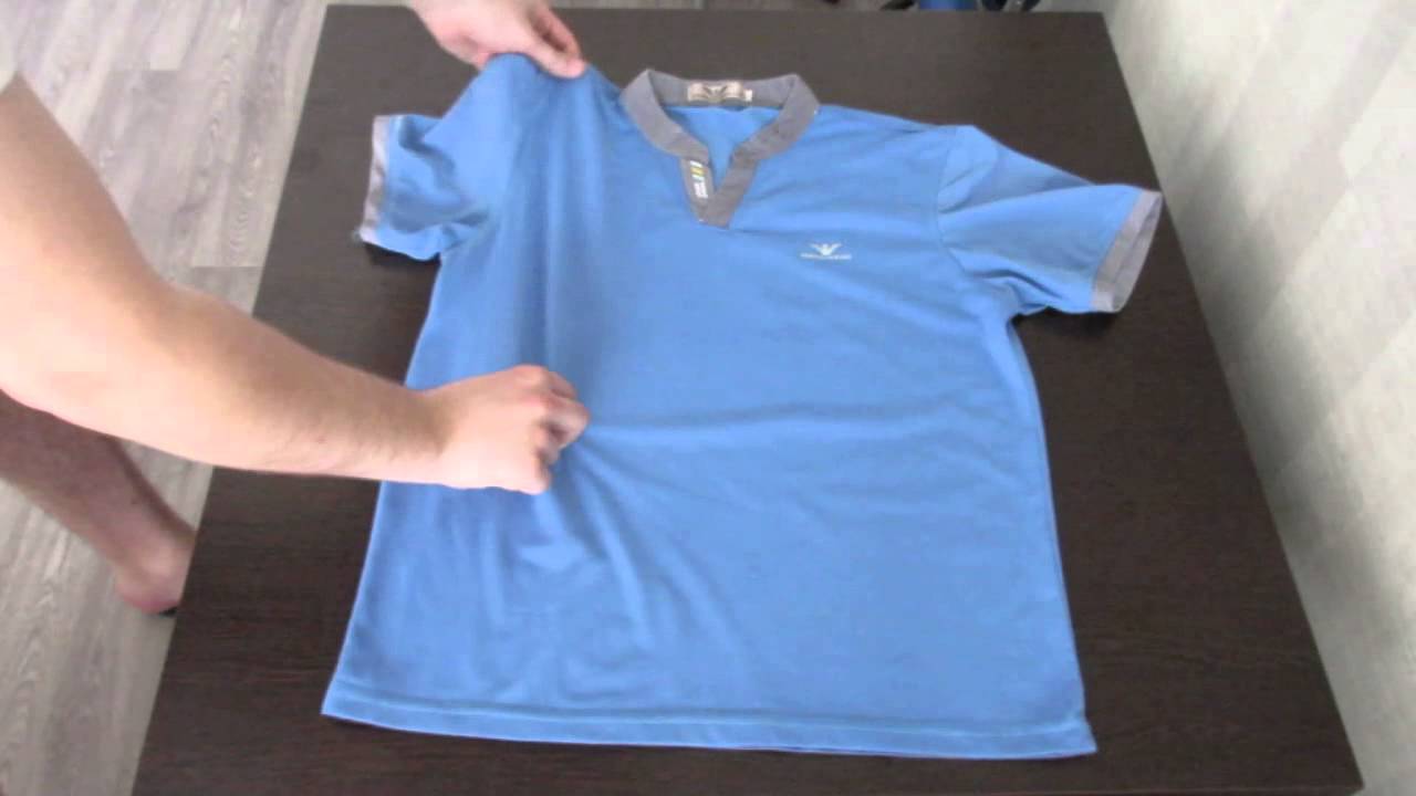 Как быстро сложить футболку. (how to quickly fold shirts)