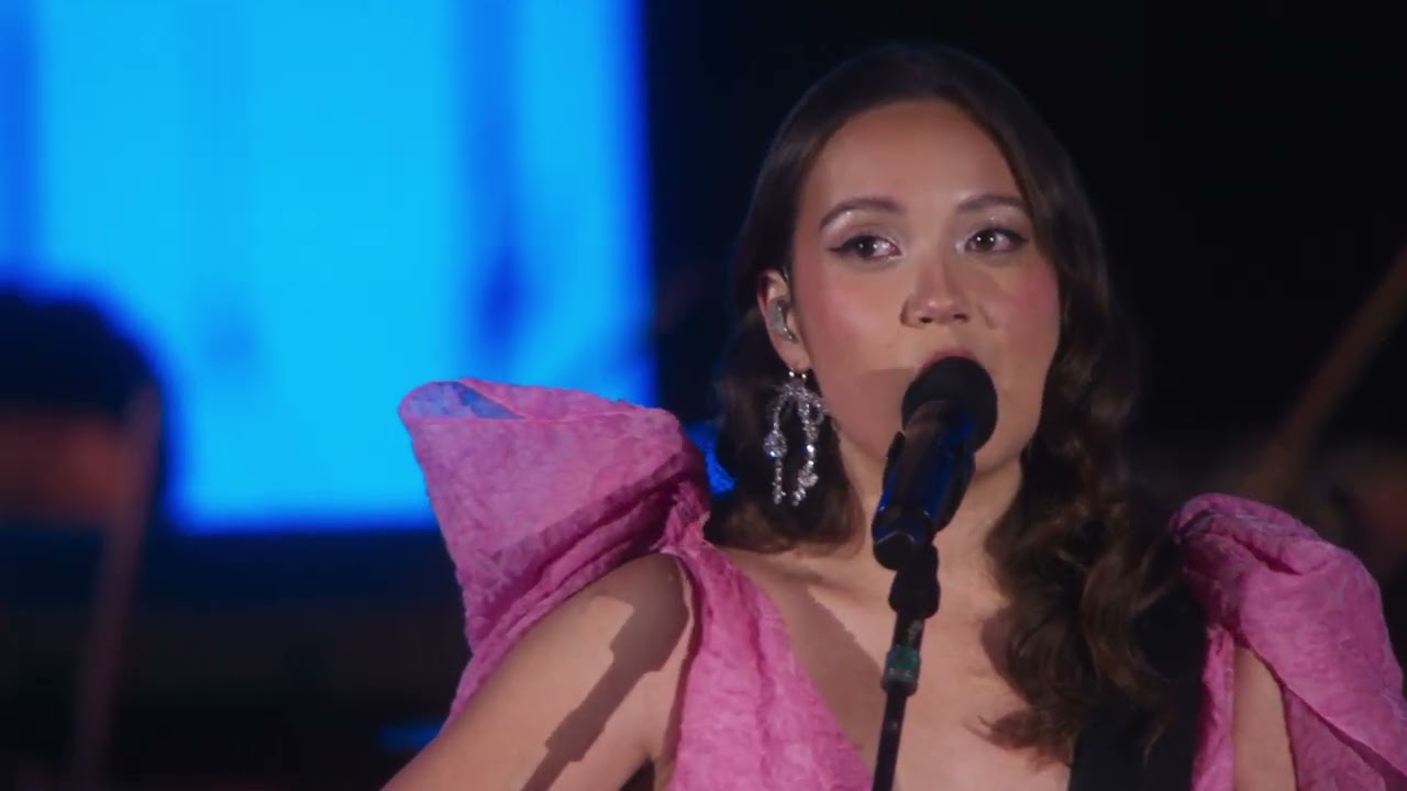 洋楽 LAUFEY / A NIGHT AT THE SYMPHONY Amazon.com: Laufey - A Night At The Symphony: Hollywood Bowl