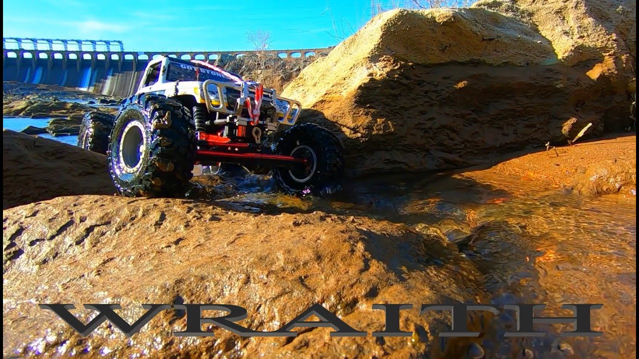 Axial Wraith Crawling BIG Rocks @ Jordan Dam!  Music by the Guitar Shredding, Scott Taylor!