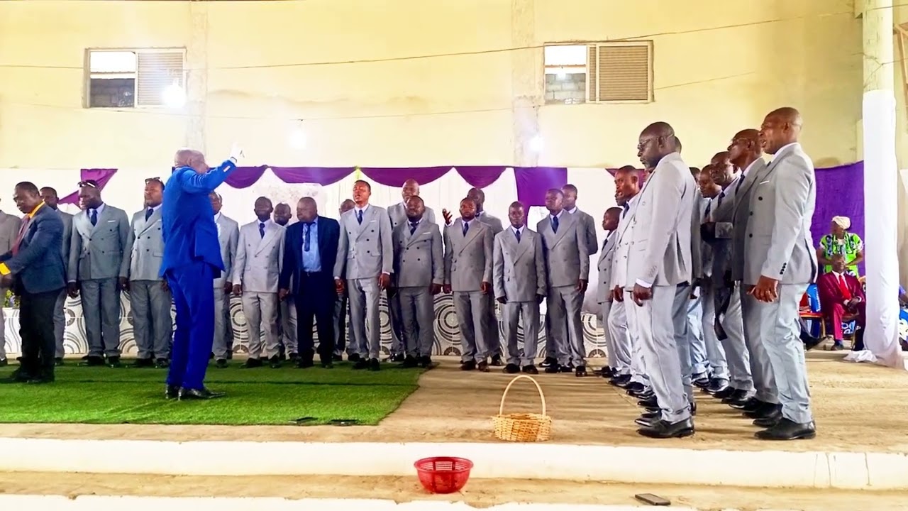 Chorevel muanda dans BOSOTIDIBA à CABINDA 🇦🇴 dans la paroisse EBEN EZER 