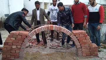 Making and Breaking Arches