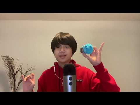 ASMR falling rain tapping ?