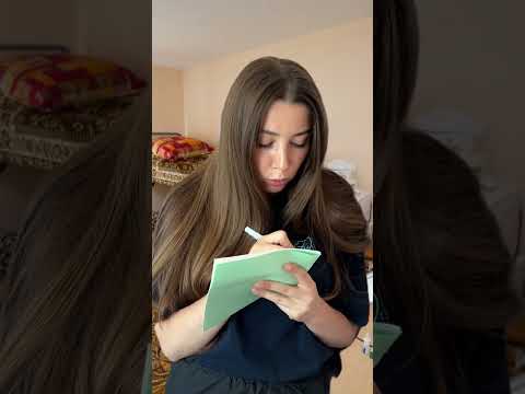 И надо уже начинать думать, что декану на Новый год дарить будем! #смешно #универ #студенты #жиза