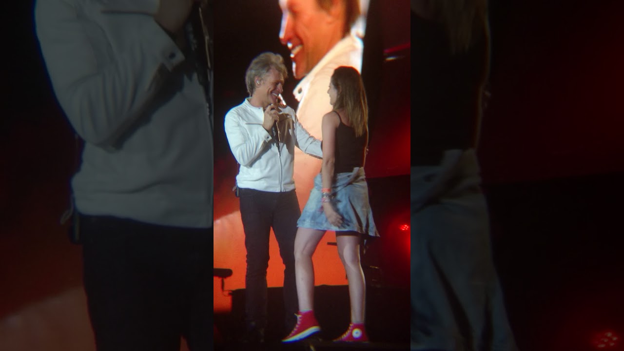 Bon Jovi beija fã na boca - Rock In Rio 2019