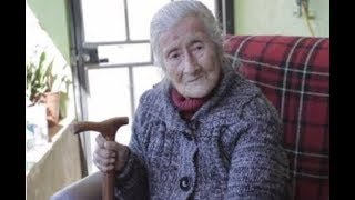 91歲阿嬤跌倒送醫院，醫生竟說「妳肚子有孩子！」她不信還生氣罵人！結果醫生給她看X光片，她開始哭了！原因竟是….