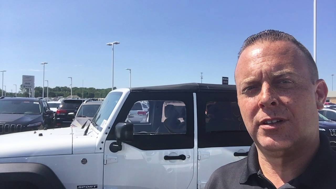 2016 Wrangler Half Door Feature