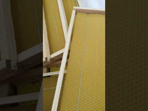 برواز الشمع ومواصفاته