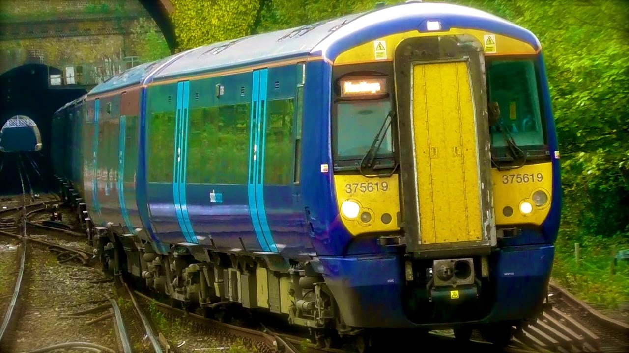 Southern & Southeastern Trains At Hastings - Monday 24th April 2017