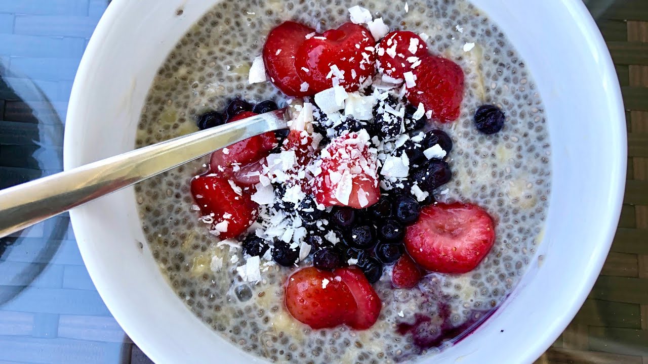 4 Ingredient Fruity Chia Pudding (Vegan/ GF) - YouTube