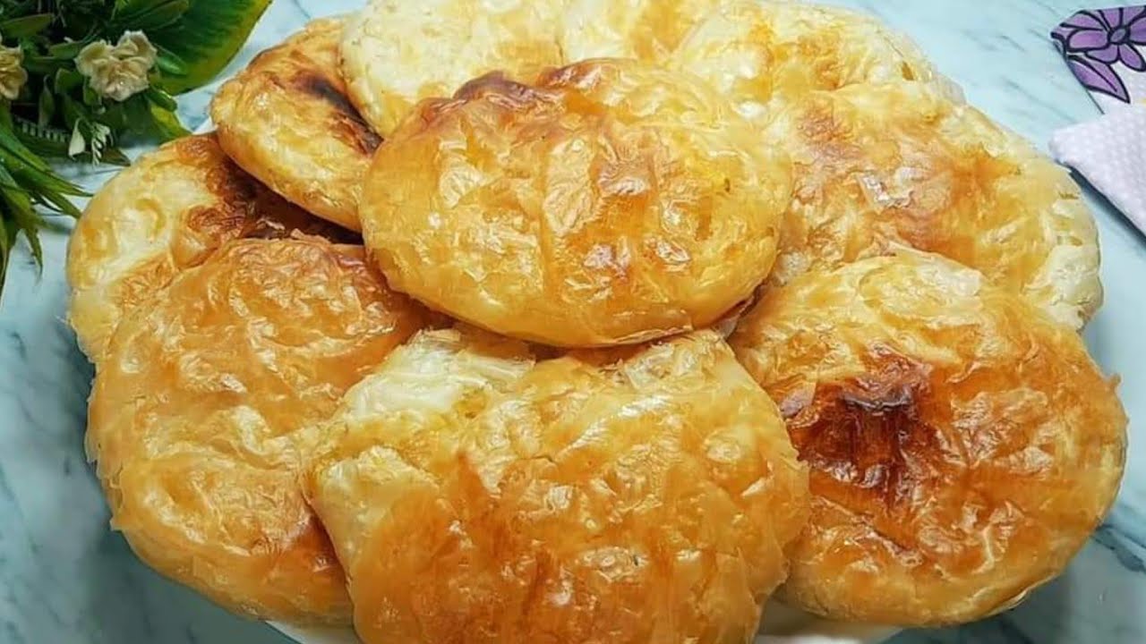 هتعملي كل يوم فطير مشلتت في غمضه عين بطريقه مبتكره ومميزة و مورق جداً بنص كيلو دقيق هتعملي 10فطاير❗️