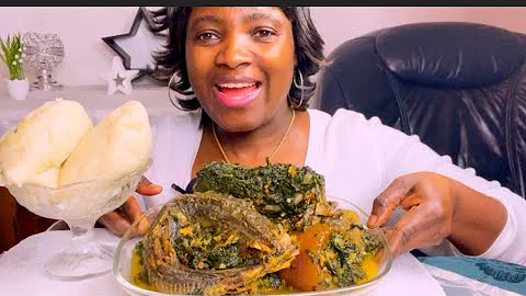 Asmr mukbang Bitter Leaf Soup mix with Spinach +Skin +Smoked fish and Fufu (eating show no talking