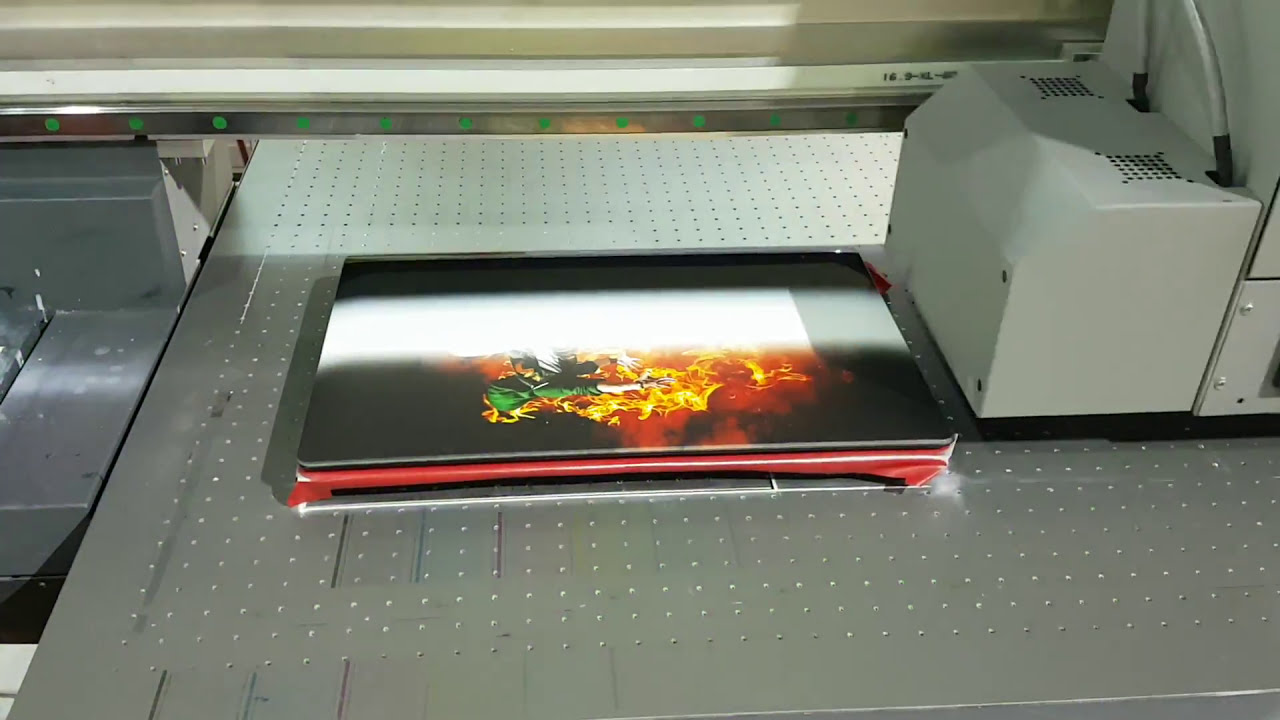 In UV trên mọi chất liệu tại Huế - Công nghệ in hiện đại