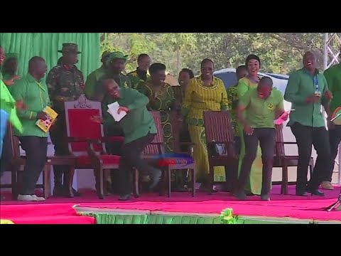 Cheki Balaa la  Rais Magufuli Alivyocheza Singeli na Sholo mwamba Singida mbele ya wanachama wa CCM