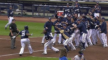 Fielder crushes a two-run shot for the win