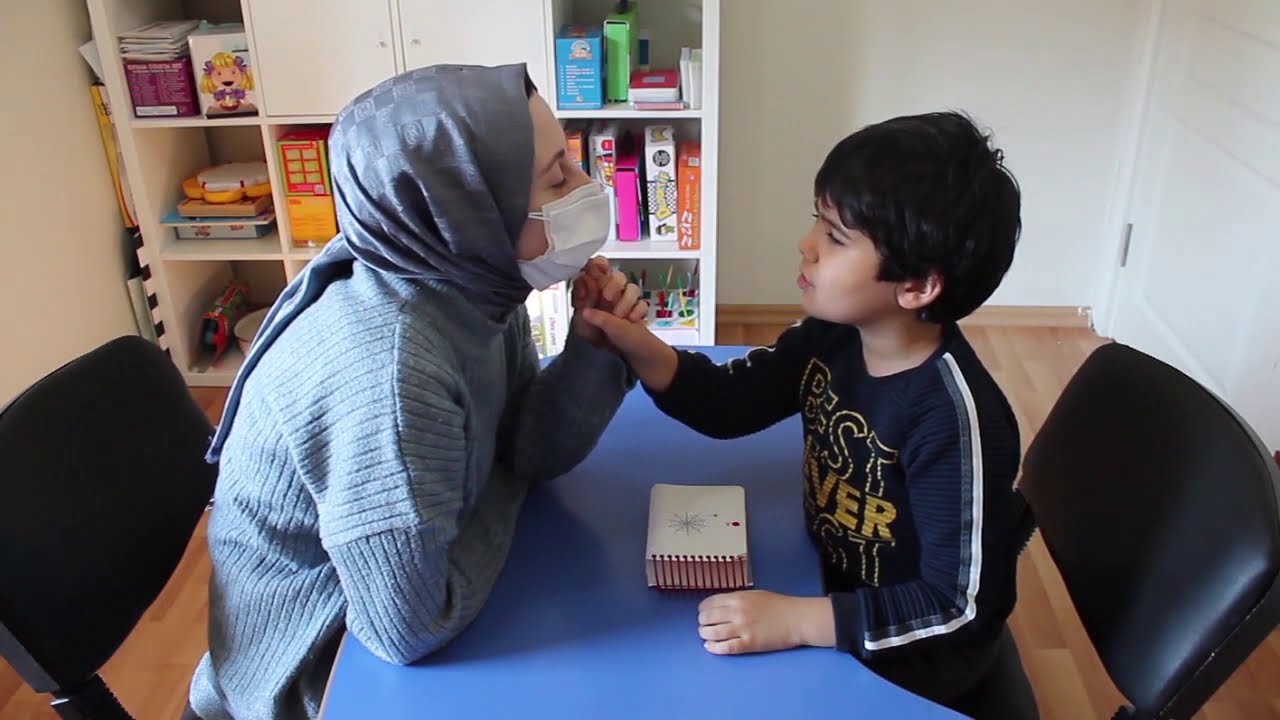 Otizm / Dil ve Konuşma Terapisi / Tema Özel Eğitim