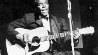 Skip James - Devil got my woman chords