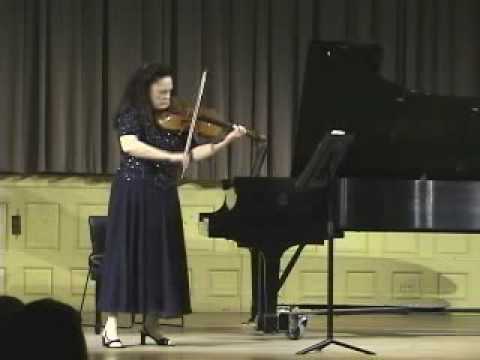 Viola: Patricia McCarty performs Reger Suite III, ...