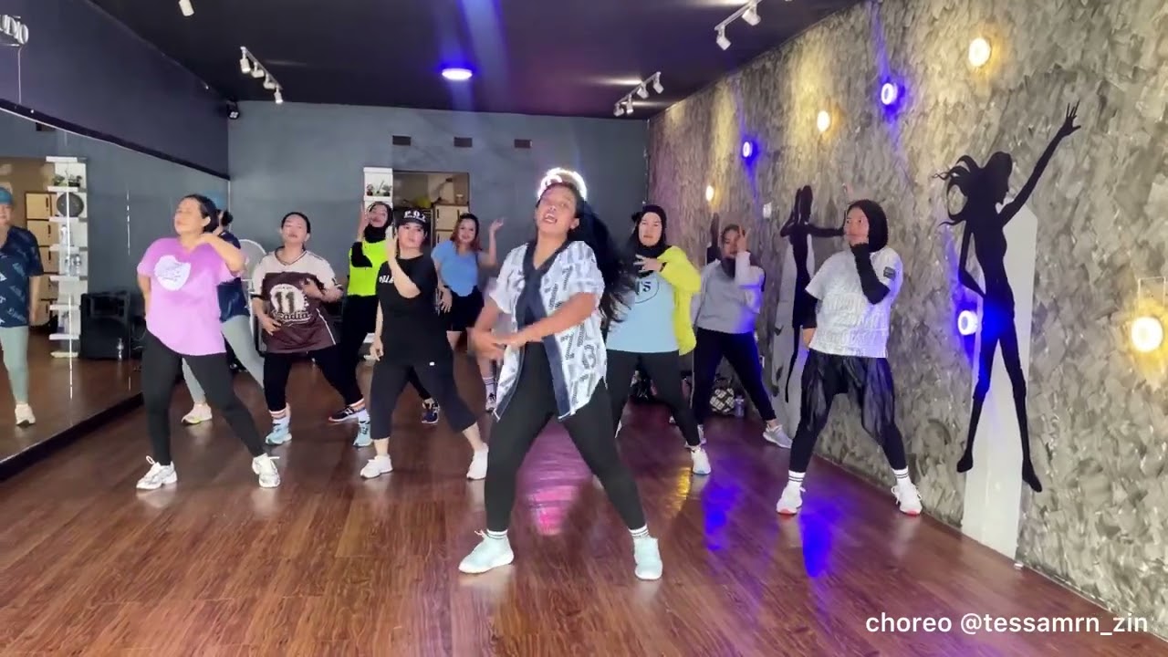 Old Habits - Alan Walker, Farruko, Sofia Eyes || Zumba || Choreo @tessamrn_zin