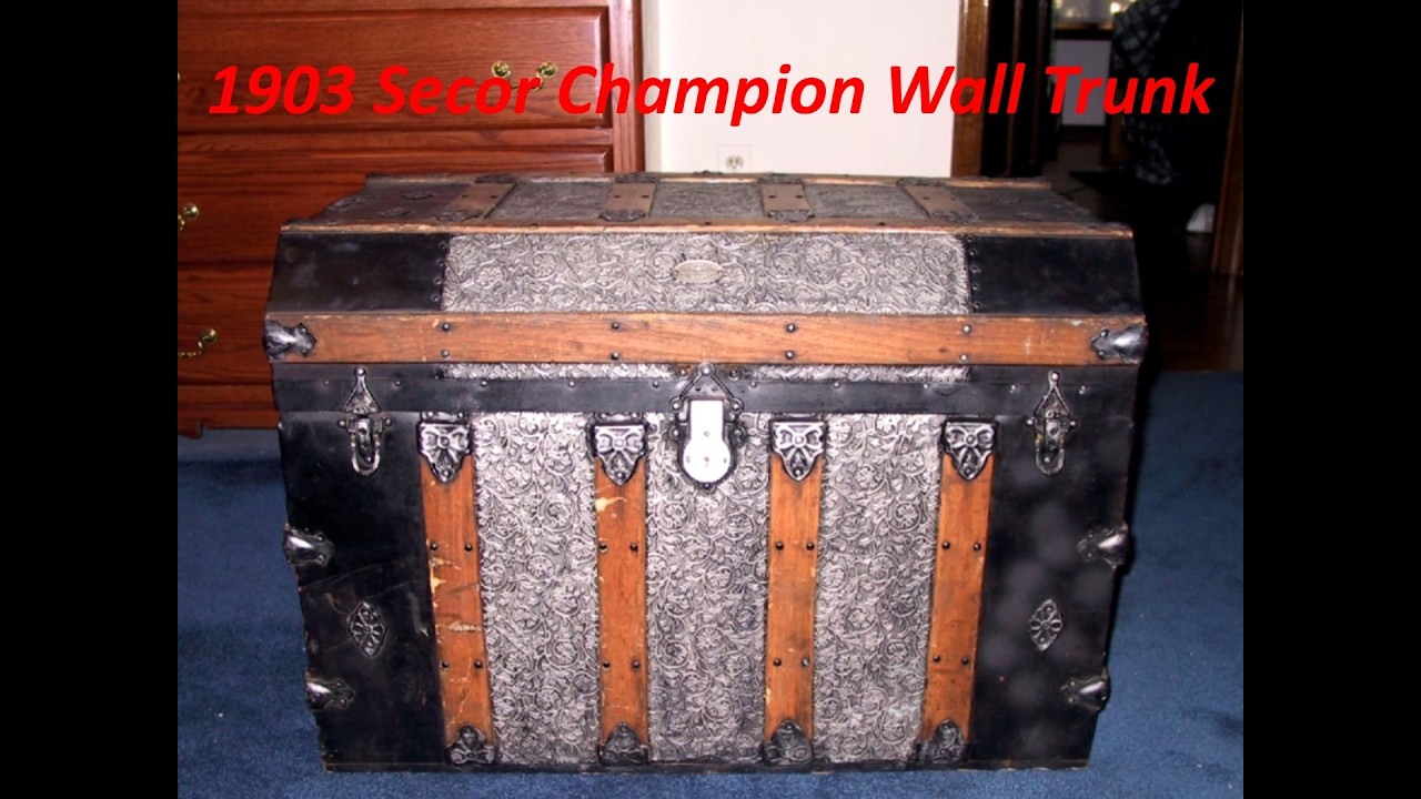 ⁣1903 Secor Champion Wall Trunk (another Moment in Time)